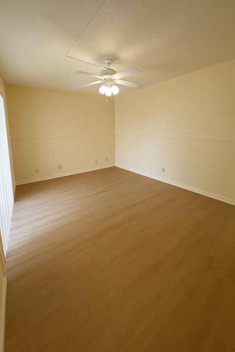 For Rent: $2,175 (2 beds, 2 baths, 1232 Square Feet)