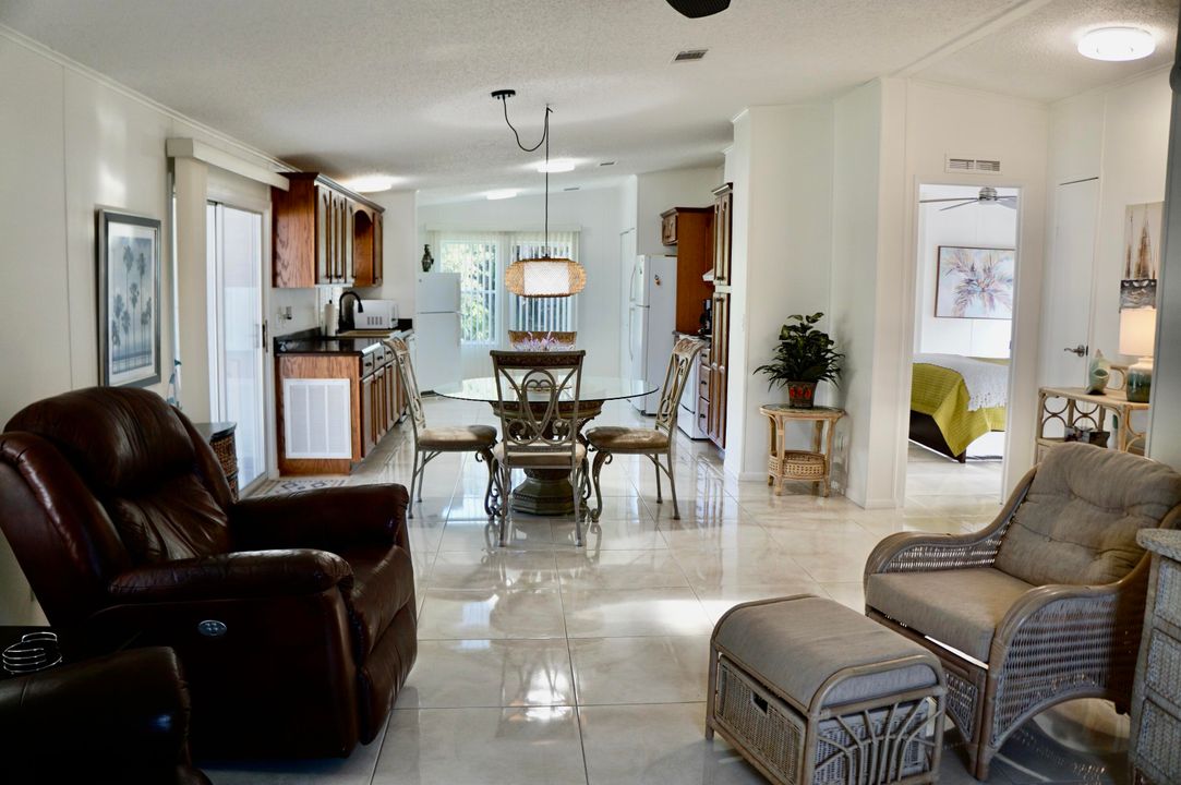 En Venta: $84,900 (2 camas, 2 baños, 1144 Pies cuadrados)