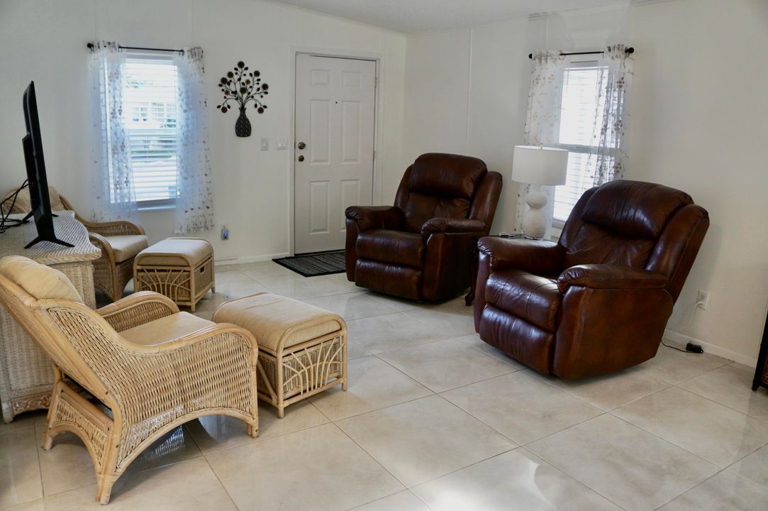 En Venta: $84,900 (2 camas, 2 baños, 1144 Pies cuadrados)