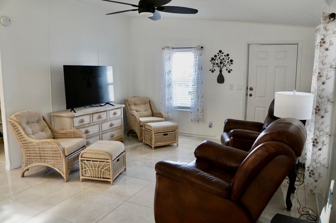 En Venta: $84,900 (2 camas, 2 baños, 1144 Pies cuadrados)