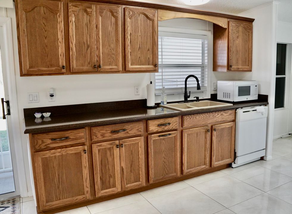 En Venta: $84,900 (2 camas, 2 baños, 1144 Pies cuadrados)