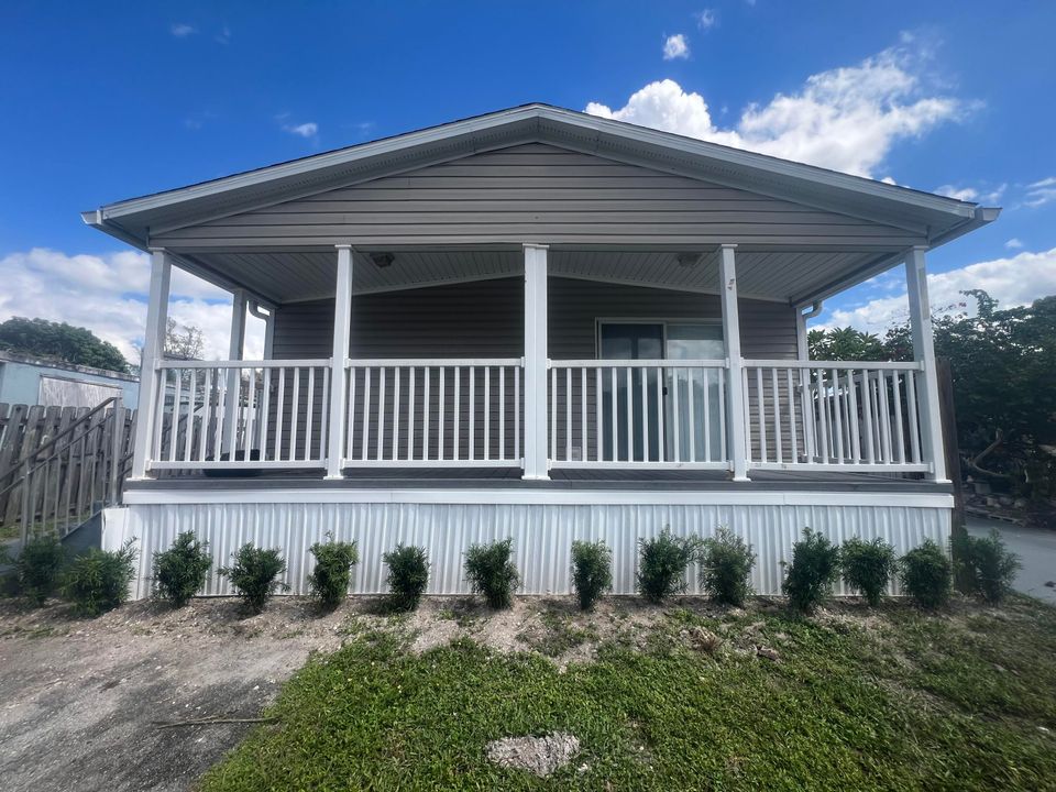 В аренду: $2,750 (4 спален, 2 ванн, 1368 Квадратных фут)