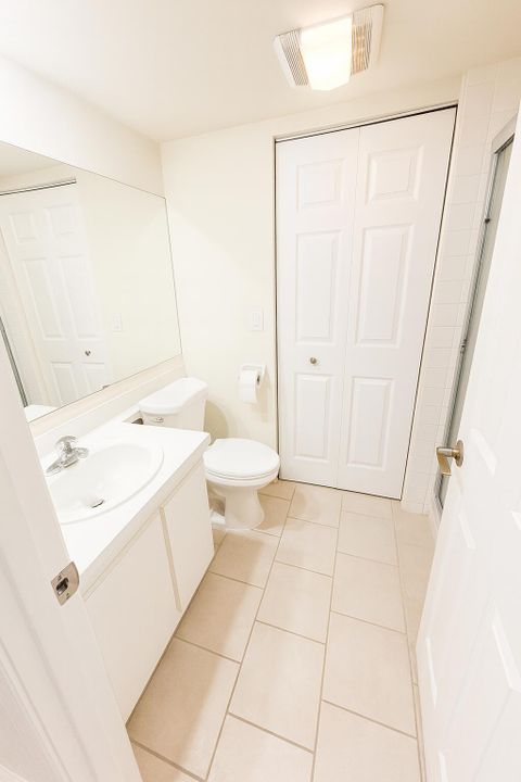 For Rent: $2,175 (2 beds, 2 baths, 1232 Square Feet)