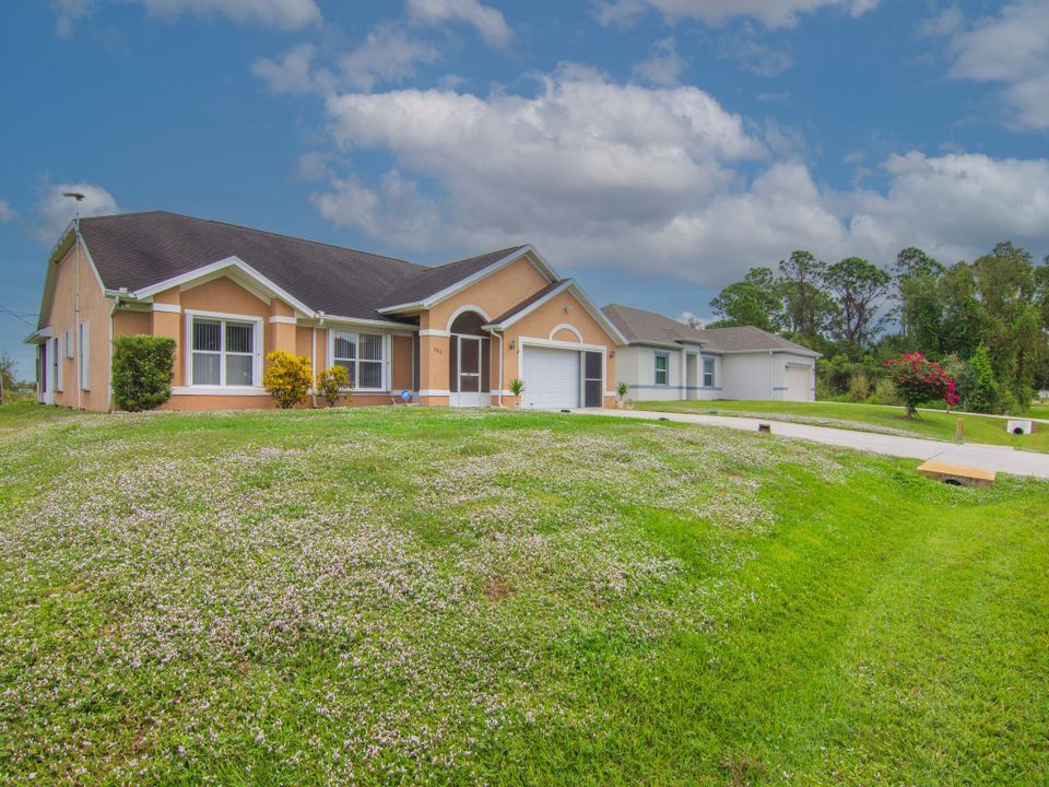 待售: $339,000 (3 贝兹, 2 浴室, 2017 平方英尺)