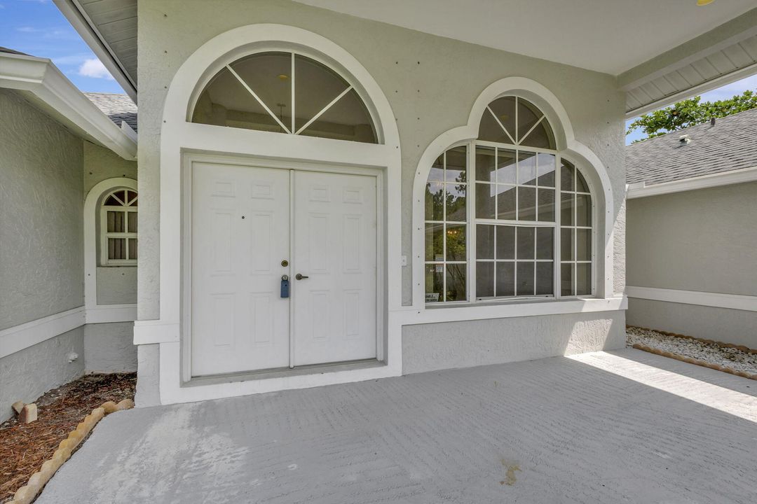 For Rent: $3,800 (3 beds, 2 baths, 2652 Square Feet)