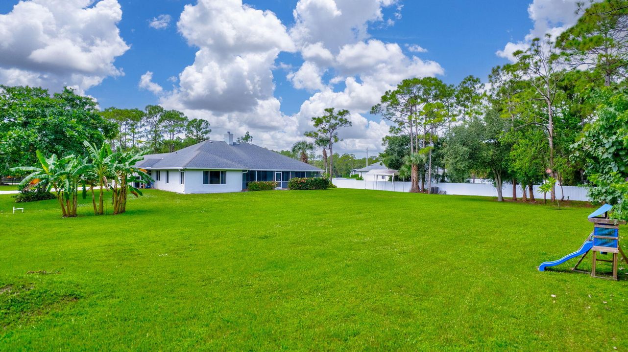 For Rent: $3,800 (3 beds, 2 baths, 2652 Square Feet)