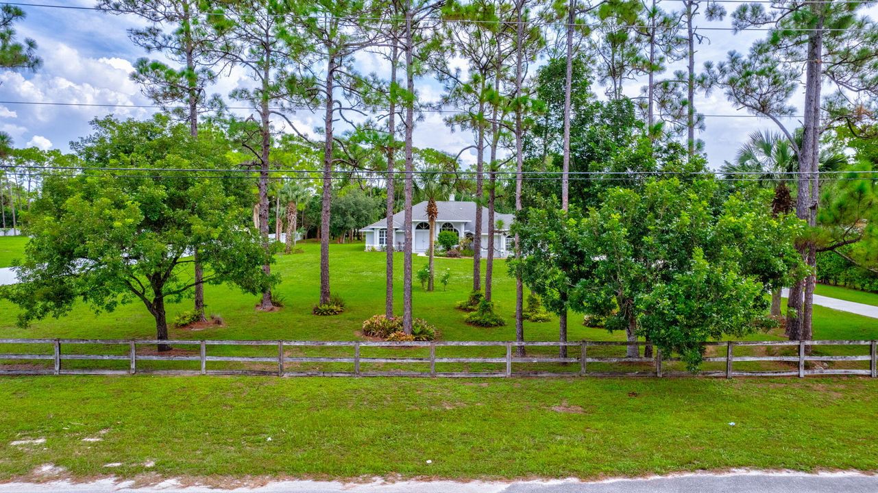 For Rent: $3,800 (3 beds, 2 baths, 2652 Square Feet)