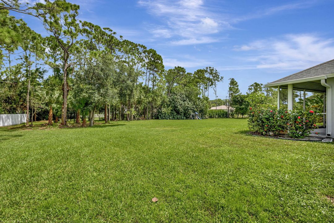 For Rent: $3,800 (3 beds, 2 baths, 2652 Square Feet)