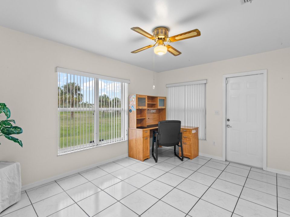 待售: $339,000 (3 贝兹, 2 浴室, 2017 平方英尺)