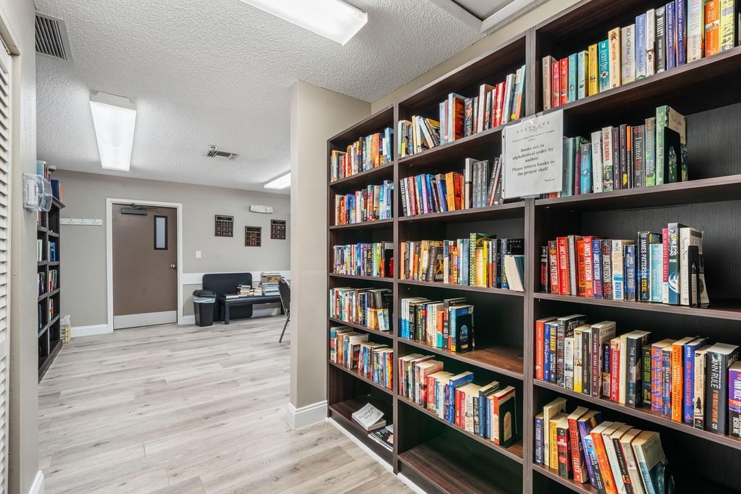 En Venta: $299,000 (2 camas, 2 baños, 1262 Pies cuadrados)