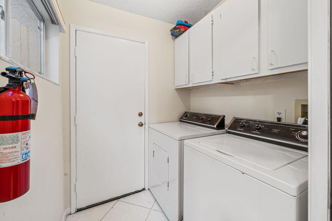 En Venta: $299,000 (2 camas, 2 baños, 1262 Pies cuadrados)