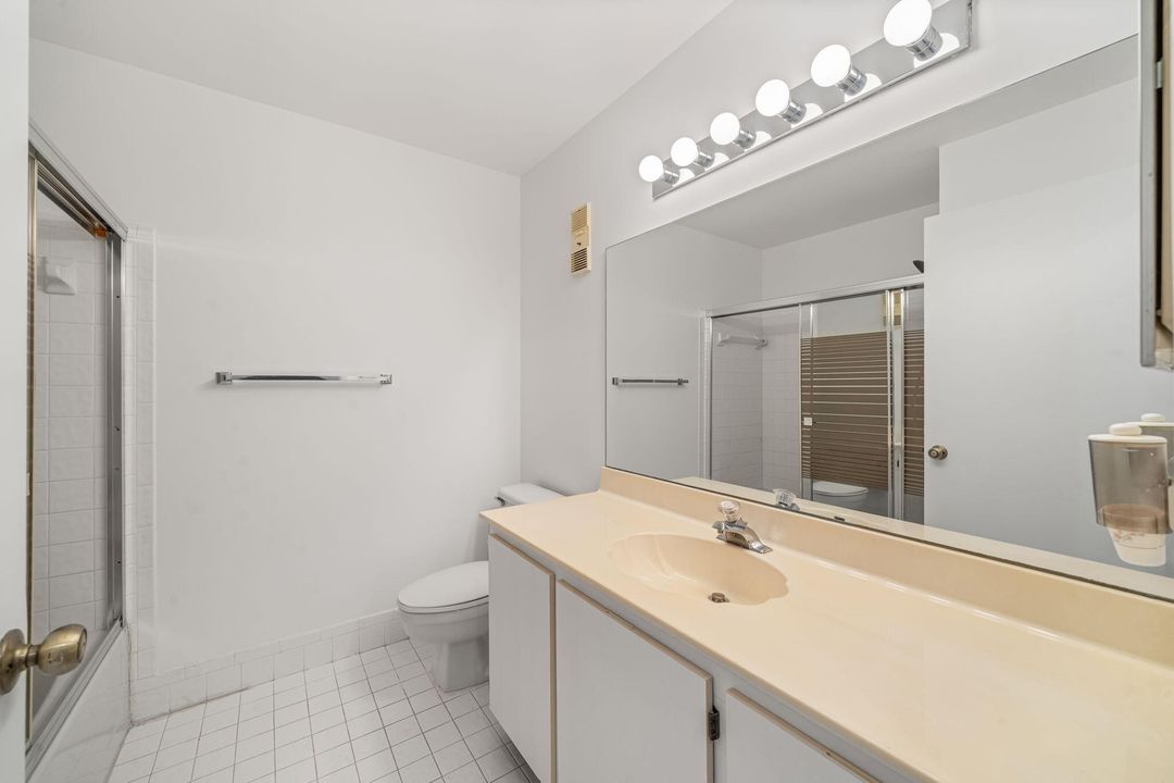 En Venta: $299,000 (2 camas, 2 baños, 1262 Pies cuadrados)