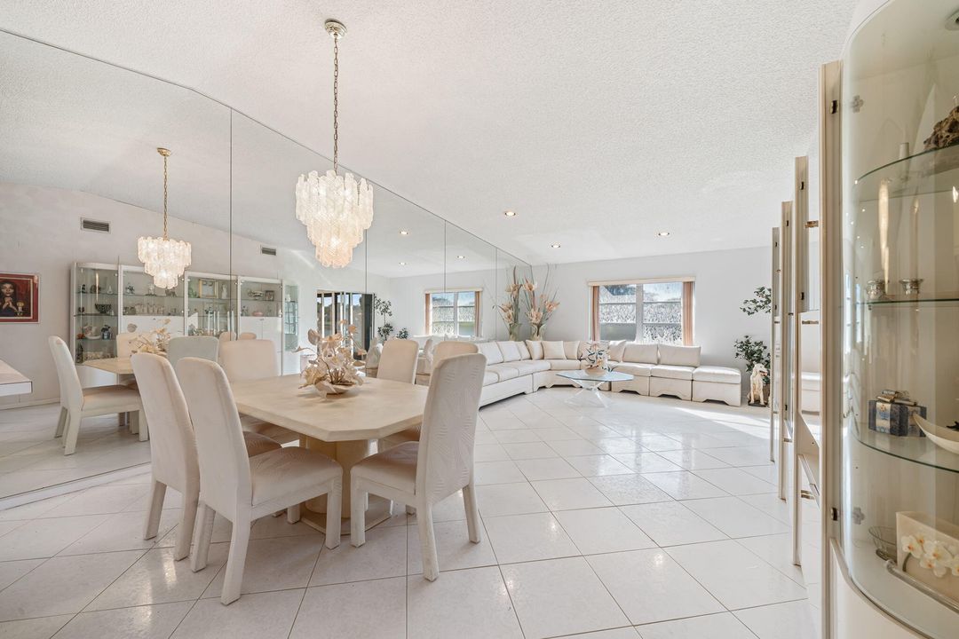 En Venta: $299,000 (2 camas, 2 baños, 1262 Pies cuadrados)