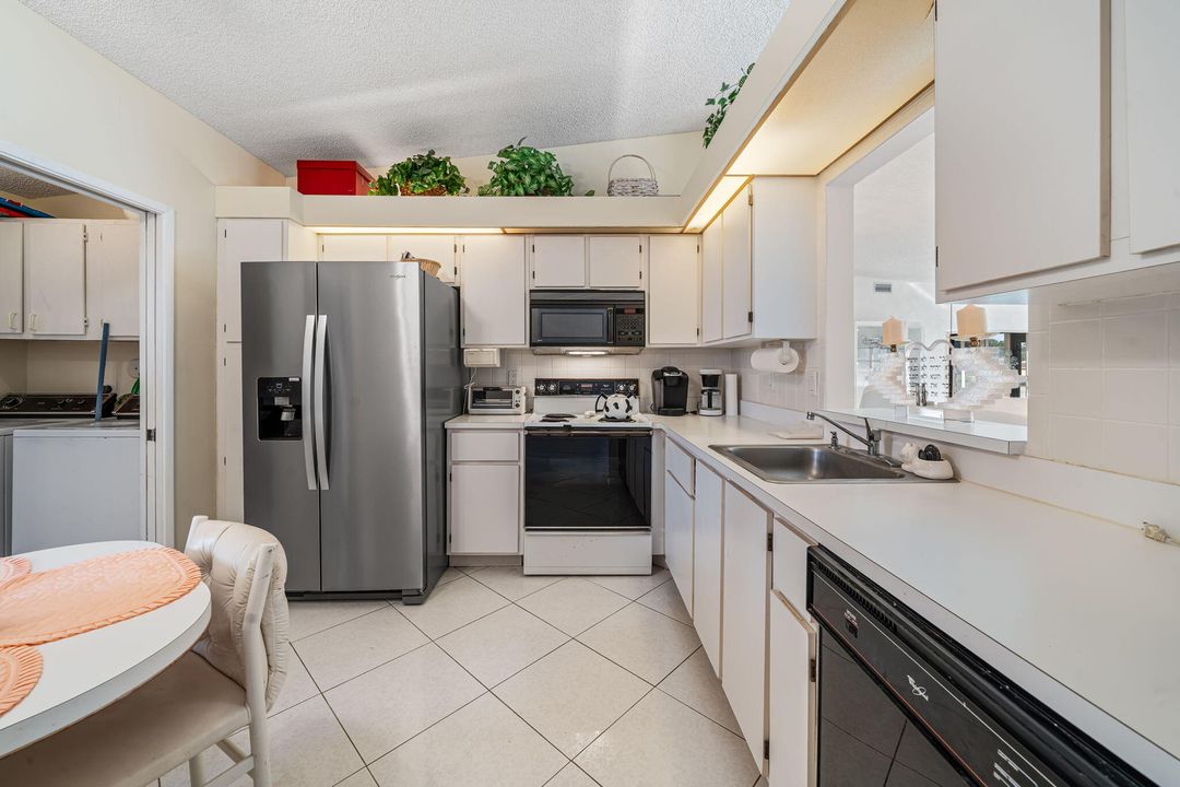 En Venta: $299,000 (2 camas, 2 baños, 1262 Pies cuadrados)