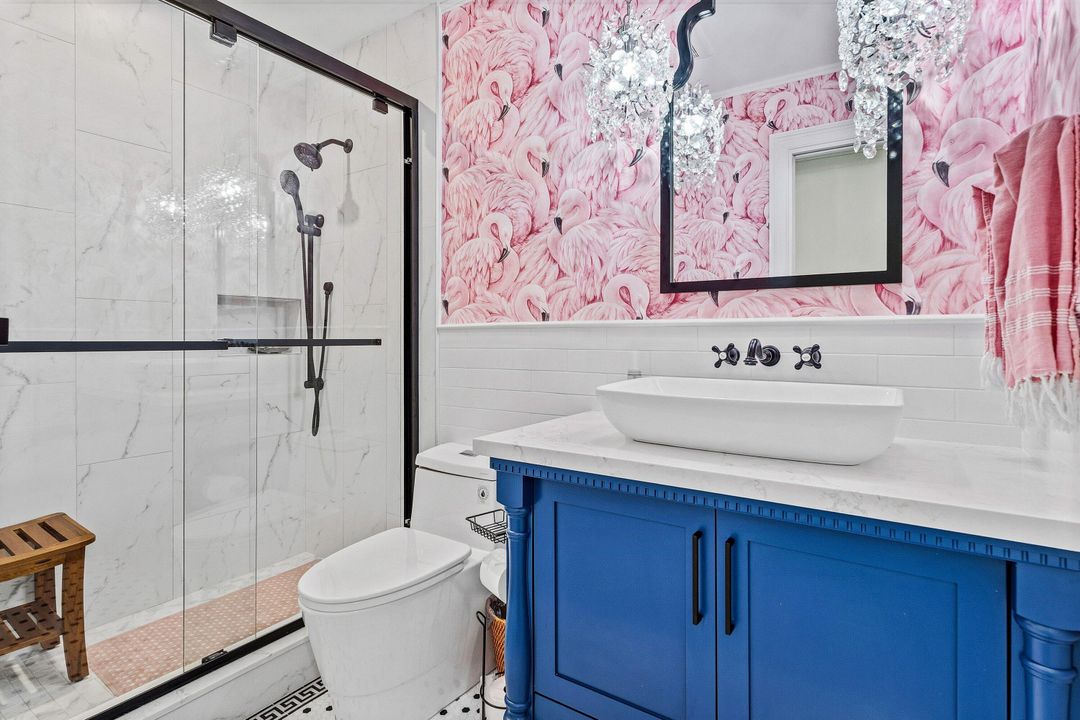 For Sale: $349,900 (2 beds, 2 baths, 1296 Square Feet)