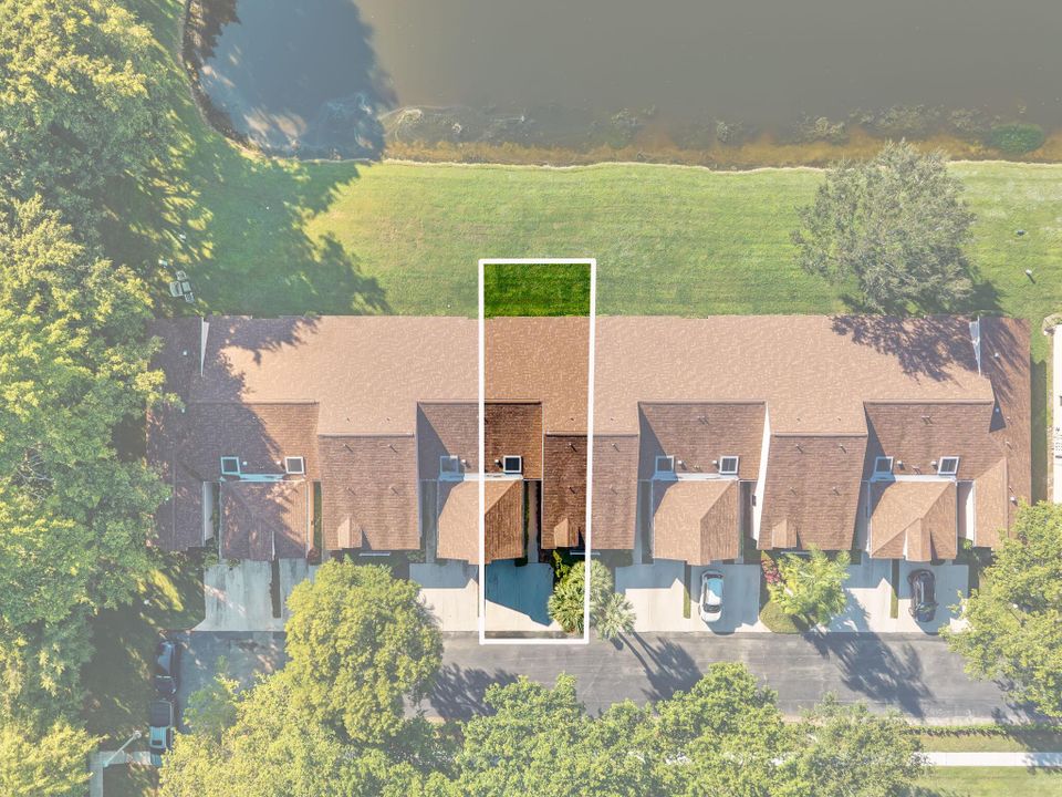 En Venta: $299,000 (2 camas, 2 baños, 1262 Pies cuadrados)