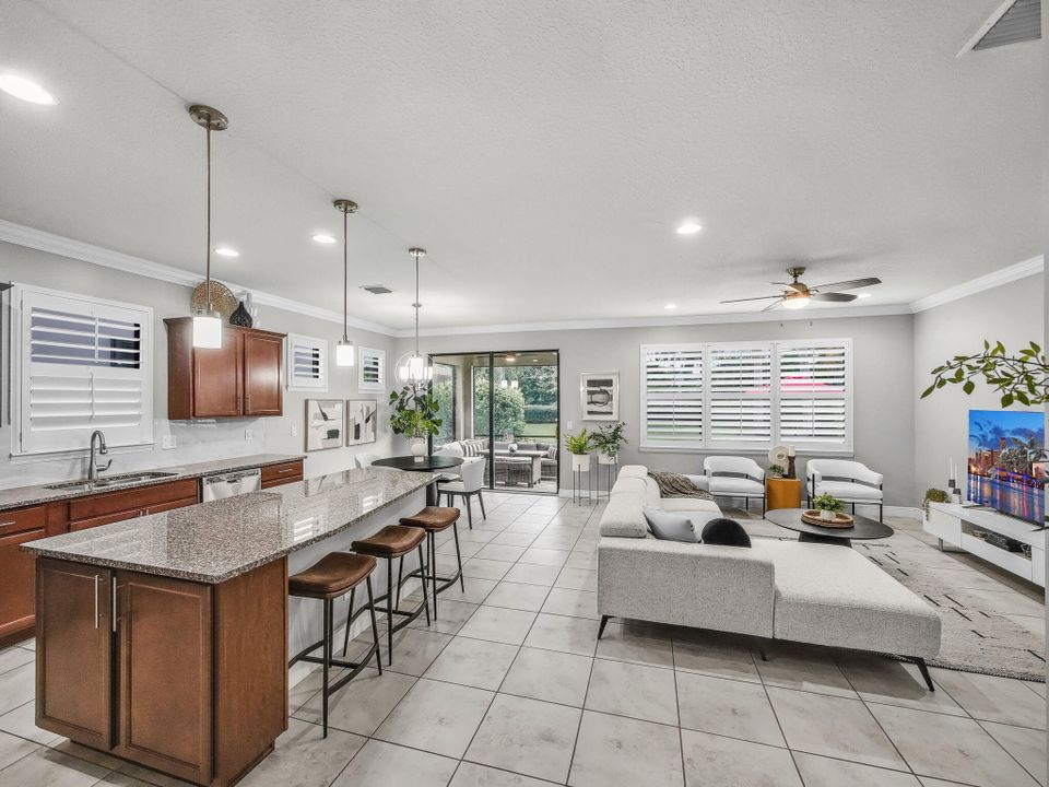 For Sale: $429,900 (2 beds, 2 baths, 1695 Square Feet)