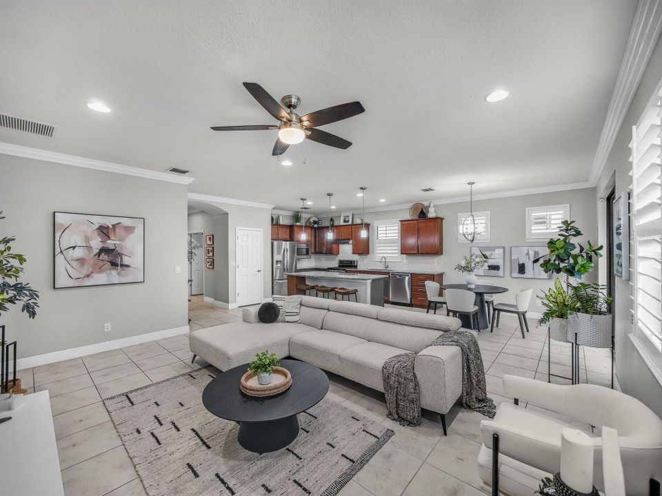 For Sale: $429,900 (2 beds, 2 baths, 1695 Square Feet)