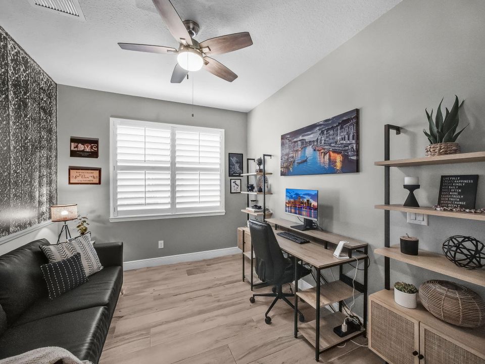 For Sale: $429,900 (2 beds, 2 baths, 1695 Square Feet)