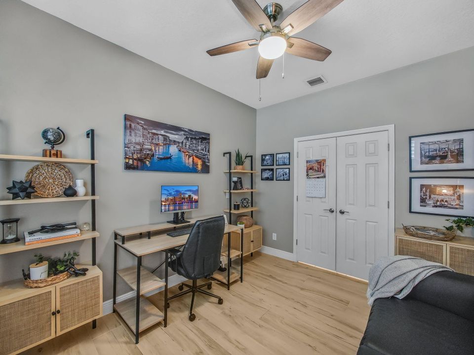 For Sale: $429,900 (2 beds, 2 baths, 1695 Square Feet)