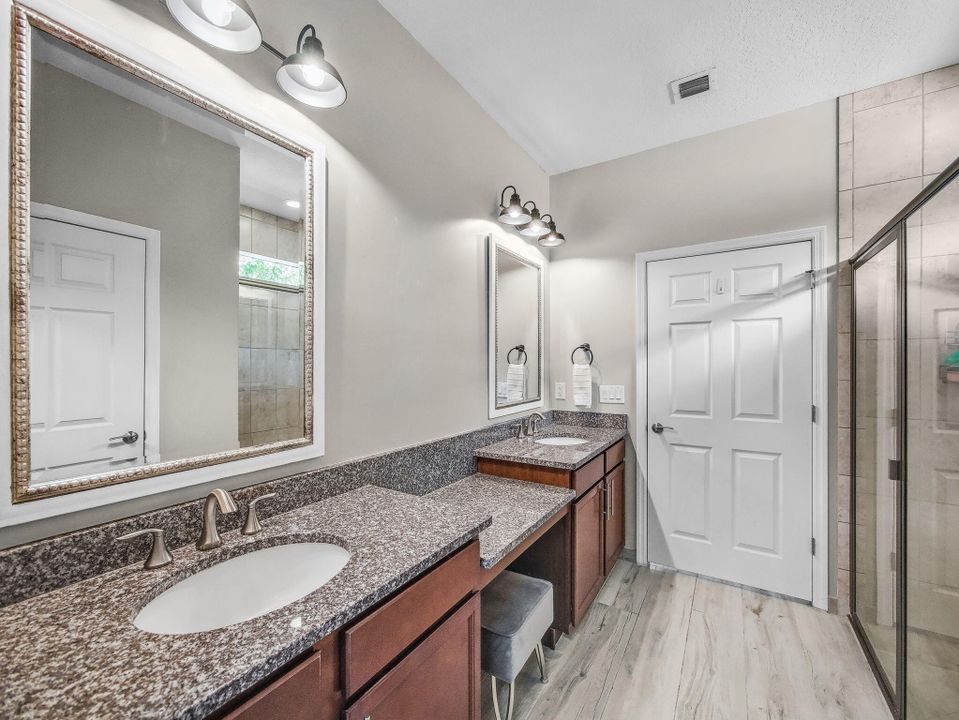 For Sale: $429,900 (2 beds, 2 baths, 1695 Square Feet)