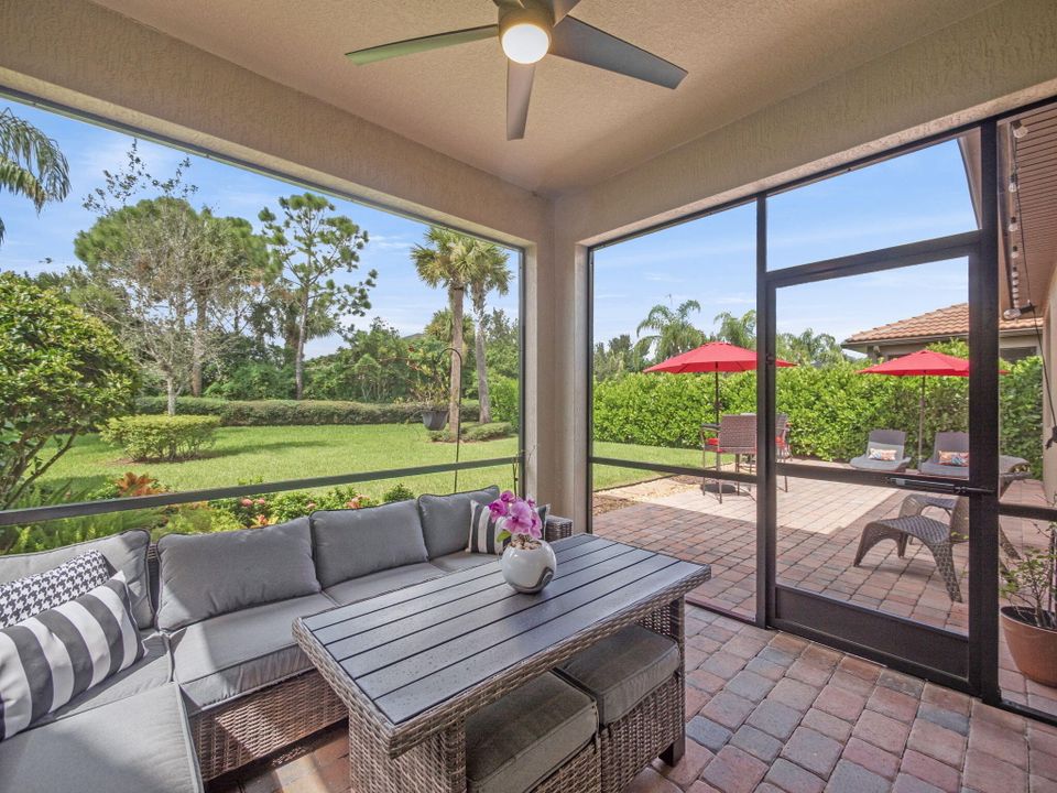 For Sale: $429,900 (2 beds, 2 baths, 1695 Square Feet)