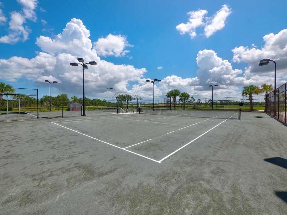 For Sale: $429,900 (2 beds, 2 baths, 1695 Square Feet)