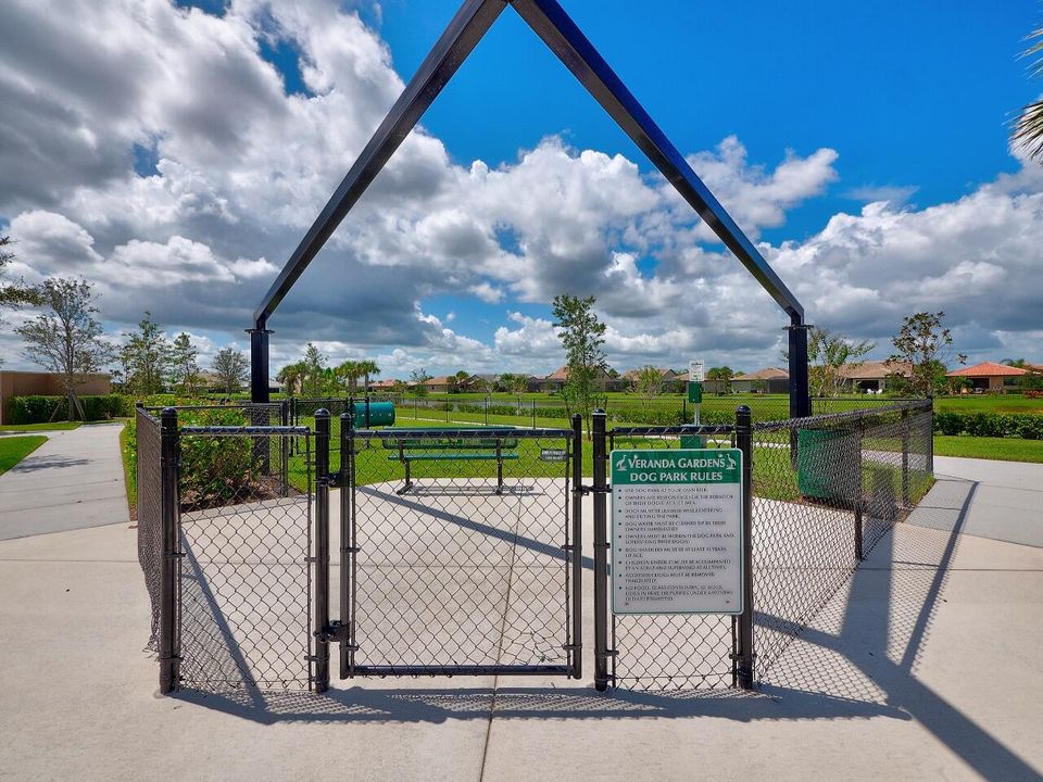 For Sale: $429,900 (2 beds, 2 baths, 1695 Square Feet)