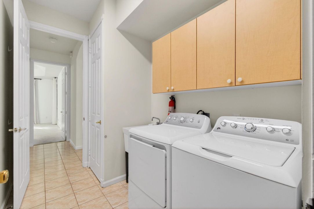 For Sale: $649,000 (3 beds, 2 baths, 2363 Square Feet)