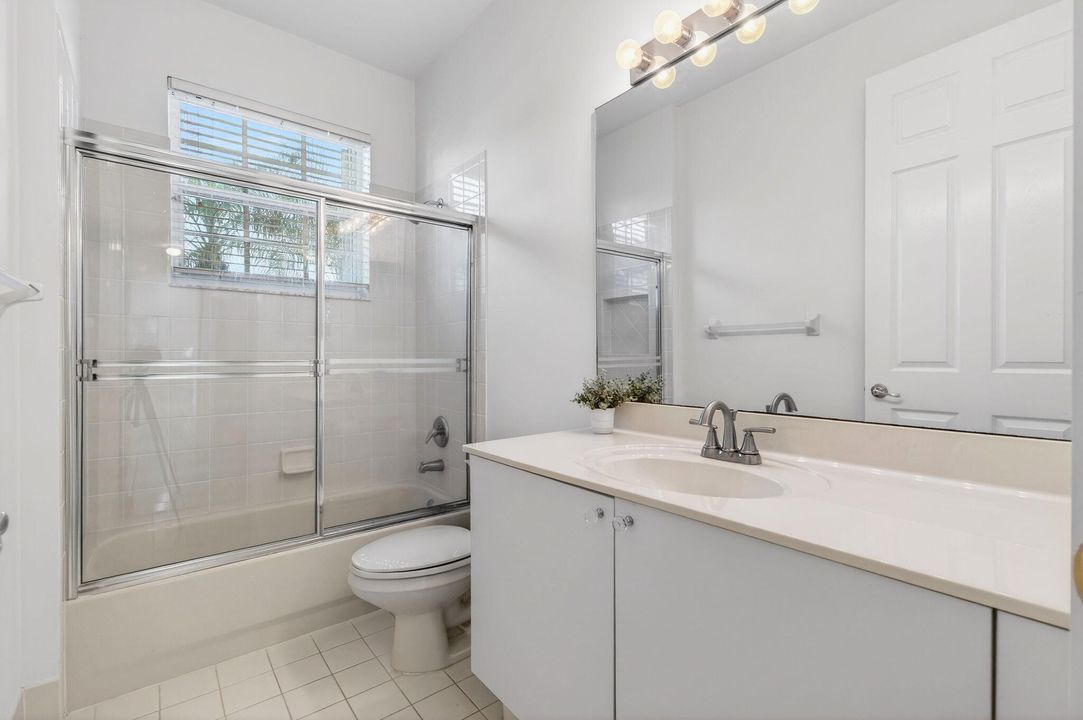 For Sale: $649,000 (3 beds, 2 baths, 2363 Square Feet)