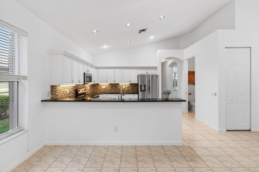 For Sale: $649,000 (3 beds, 2 baths, 2363 Square Feet)