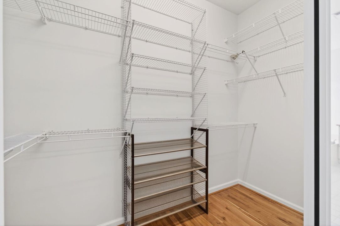 For Sale: $649,000 (3 beds, 2 baths, 2363 Square Feet)