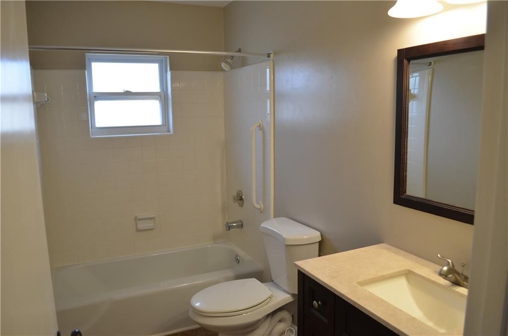 For Rent: $1,750 (2 beds, 2 baths, 1055 Square Feet)