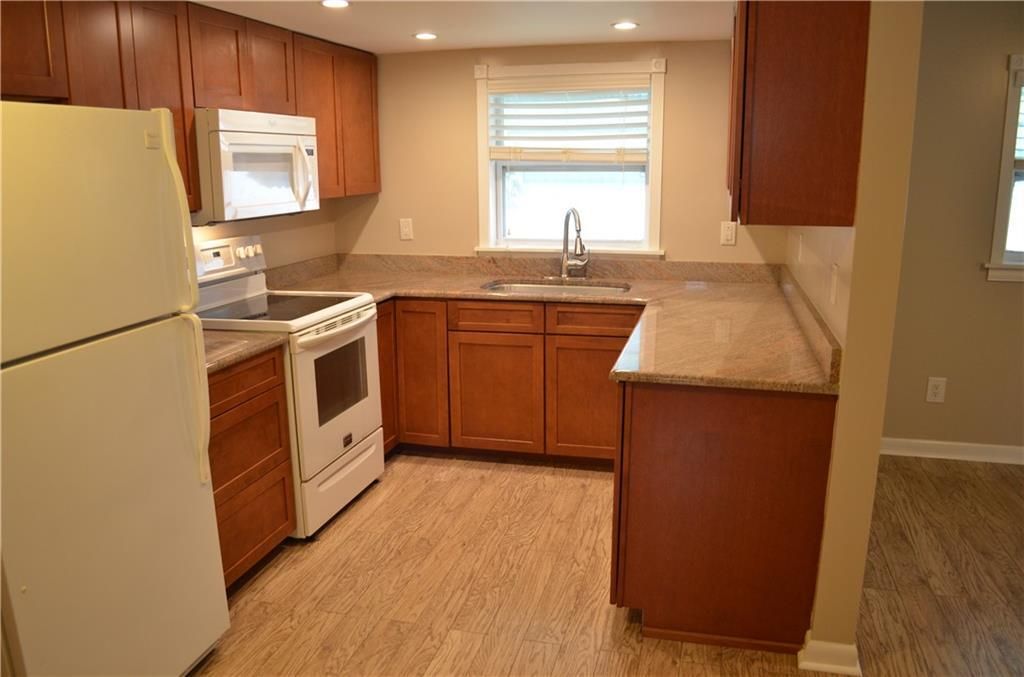 For Rent: $1,750 (2 beds, 2 baths, 1055 Square Feet)
