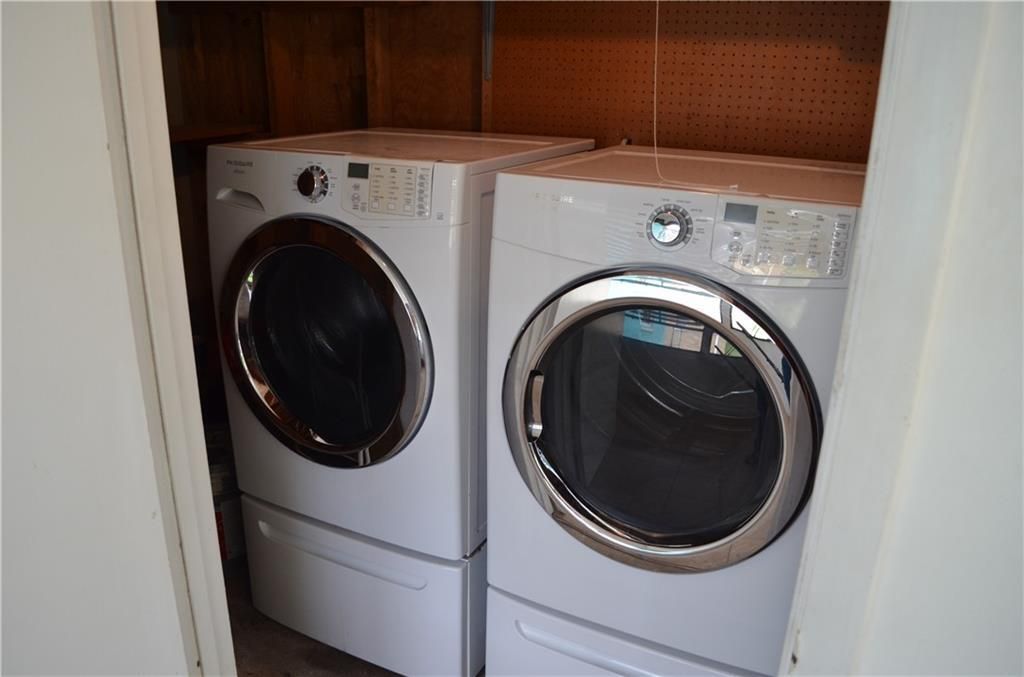 For Rent: $1,750 (2 beds, 2 baths, 1055 Square Feet)