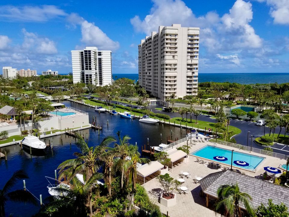 For Rent: $6,450 (2 beds, 2 baths, 1697 Square Feet)