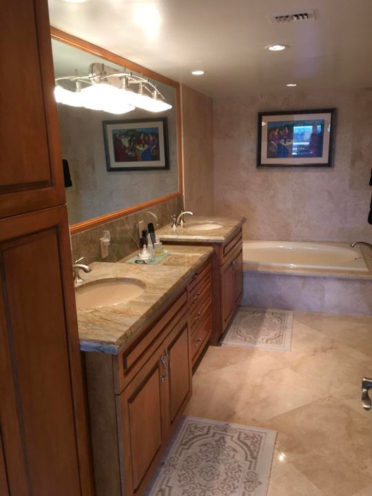 For Rent: $6,450 (2 beds, 2 baths, 1697 Square Feet)