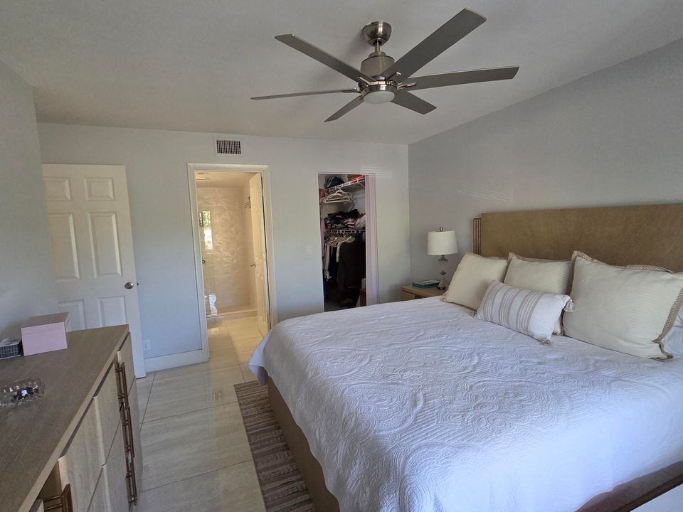 En Venta: $249,900 (2 camas, 2 baños, 1106 Pies cuadrados)