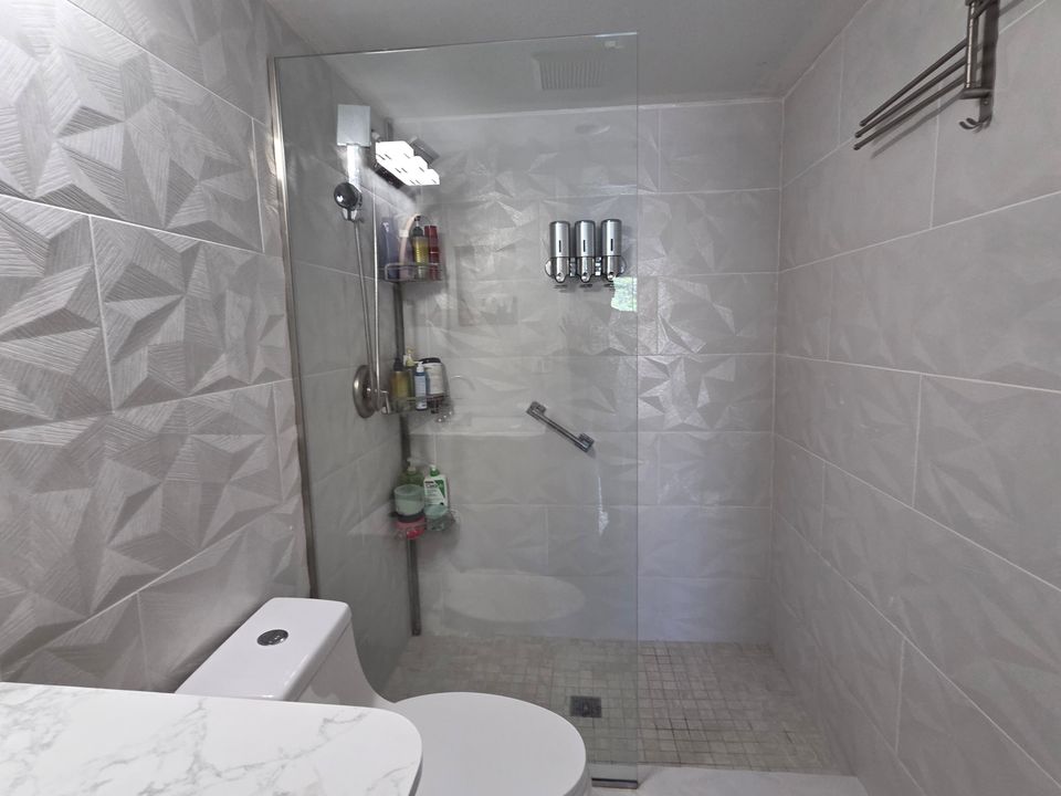 En Venta: $249,900 (2 camas, 2 baños, 1106 Pies cuadrados)