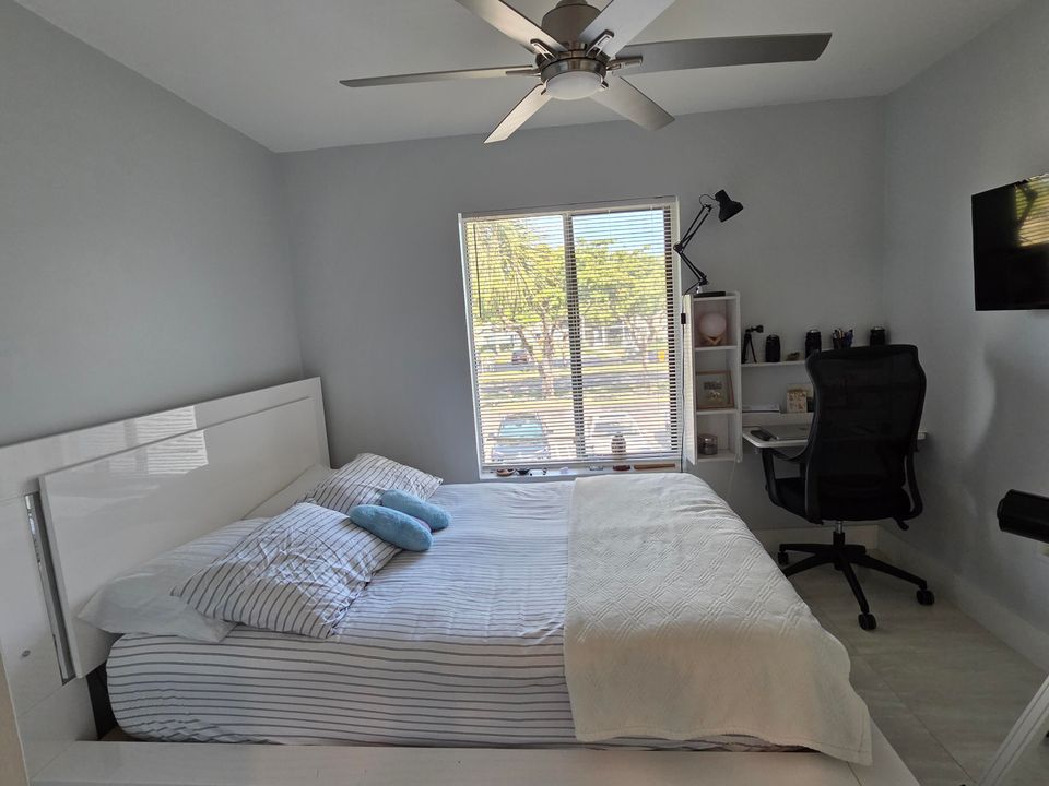 En Venta: $249,900 (2 camas, 2 baños, 1106 Pies cuadrados)