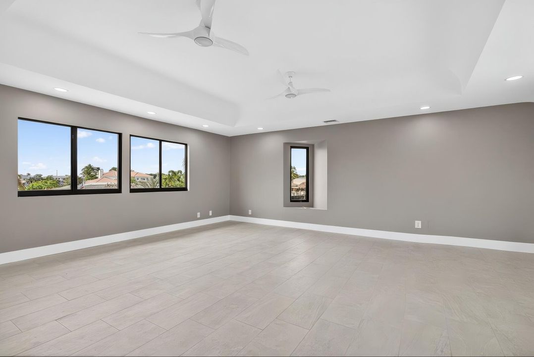 На продажу: $2,990,000 (4 спален, 3 ванн, 2839 Квадратных фут)