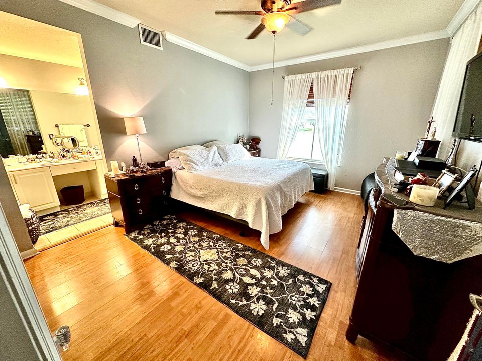 For Rent: $3,800 (2 beds, 2 baths, 1188 Square Feet)