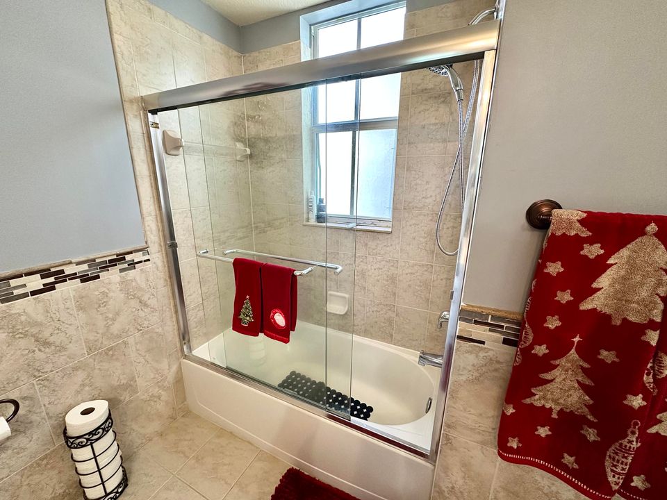 For Rent: $3,800 (2 beds, 2 baths, 1188 Square Feet)