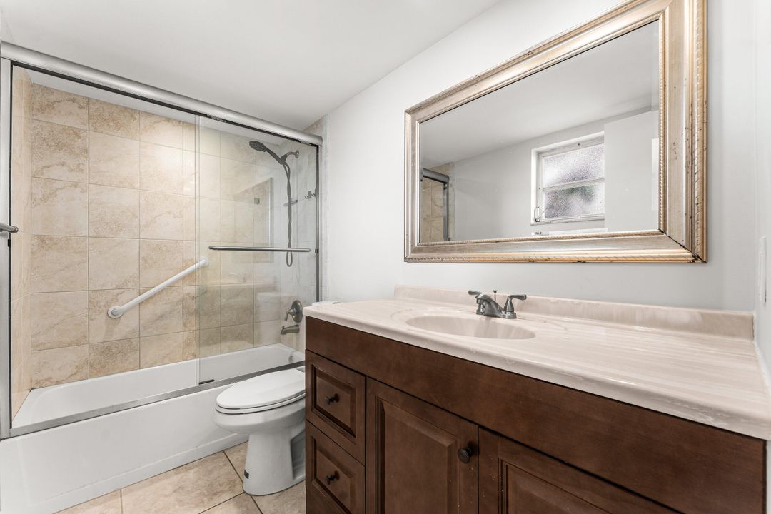 En Venta: $249,999 (2 camas, 2 baños, 1014 Pies cuadrados)