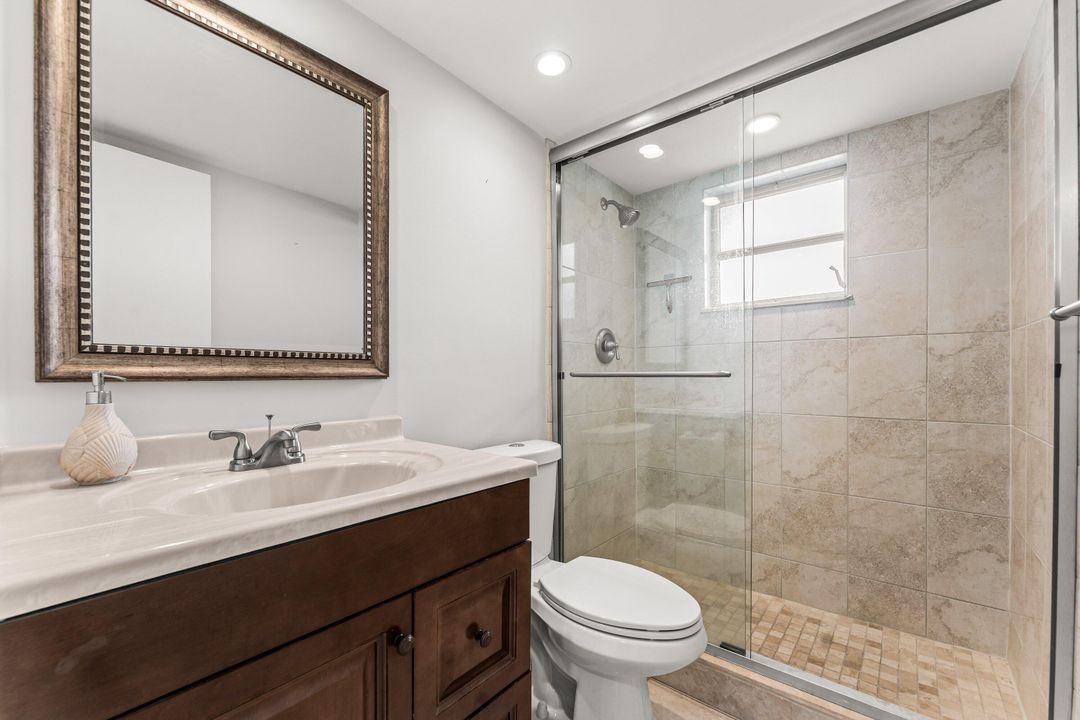 En Venta: $249,999 (2 camas, 2 baños, 1014 Pies cuadrados)