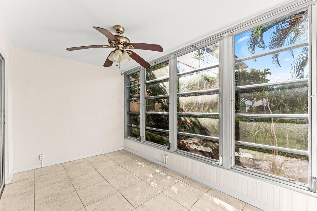 En Venta: $249,999 (2 camas, 2 baños, 1014 Pies cuadrados)