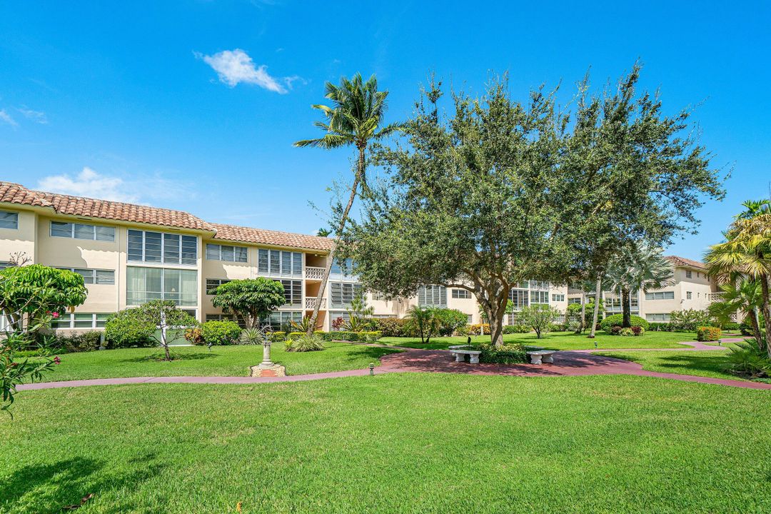 En Venta: $249,999 (2 camas, 2 baños, 1014 Pies cuadrados)