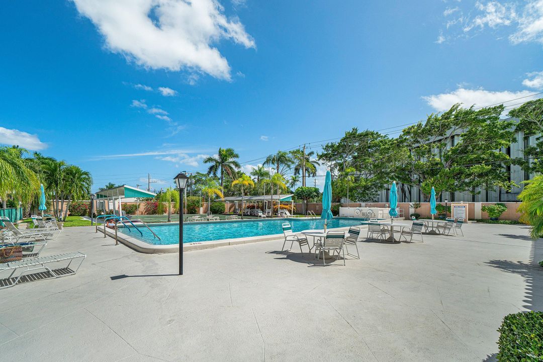 En Venta: $249,999 (2 camas, 2 baños, 1014 Pies cuadrados)