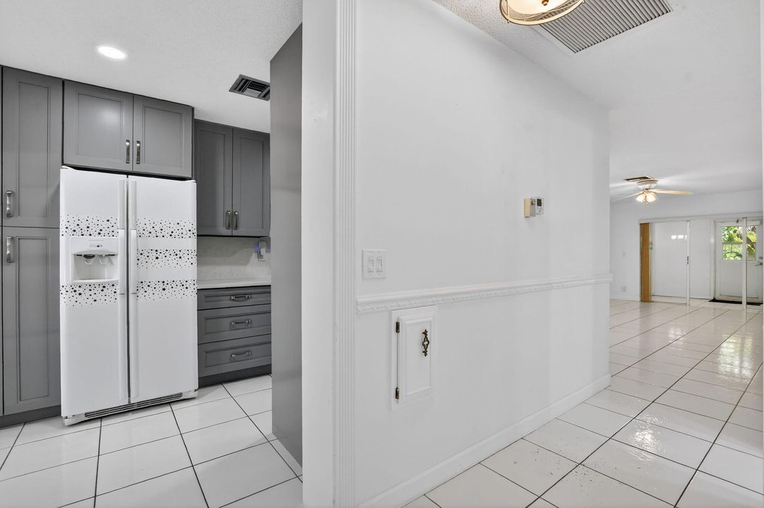 En Venta: $179,900 (2 camas, 2 baños, 989 Pies cuadrados)