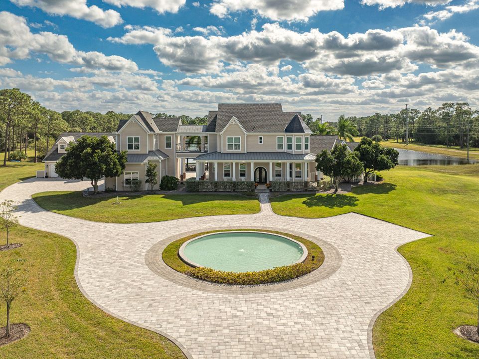 For Sale: $3,499,000 (6 beds, 6 baths, 7761 Square Feet)